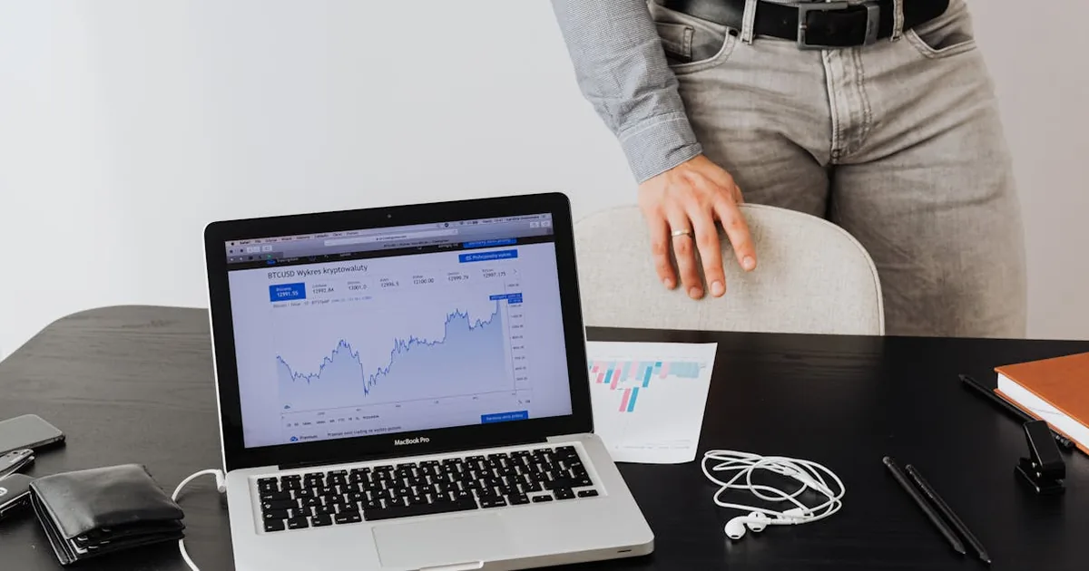 Google Cursos vs Domestika para aprender Javascript