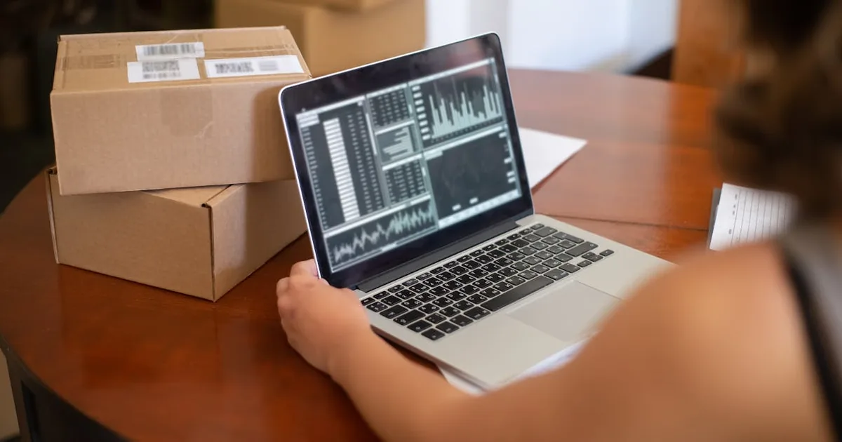 Linkedin Learning vs Khan Academy para aprender Marketing Digital